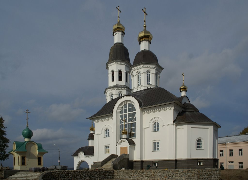 Dormition Church in Arkhangelsk, Храм во имя Успения Божьей Матери в  Архангельске, 19/09/2007.
