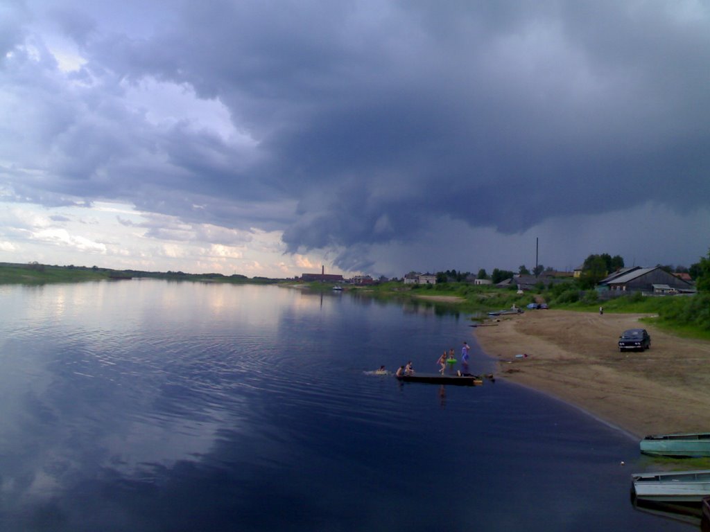 Пинега. Перед грозой.