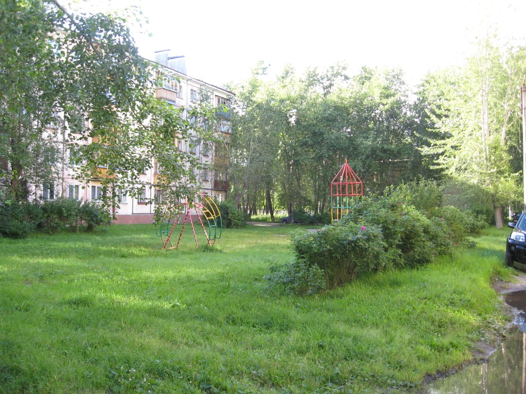 Зеленый дворик