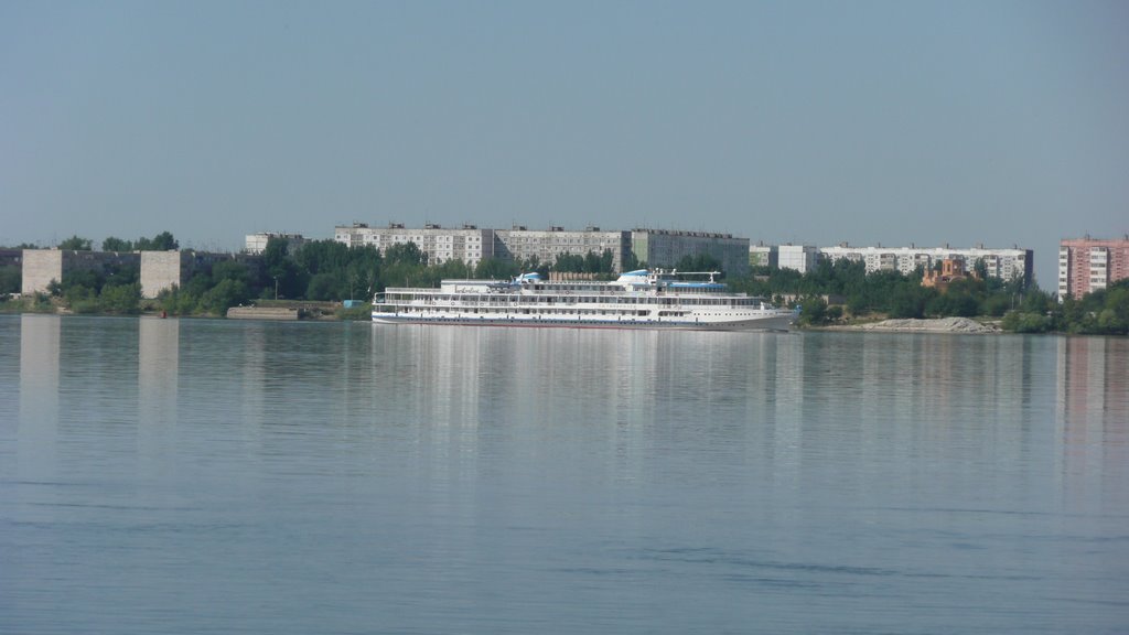 Теплоход