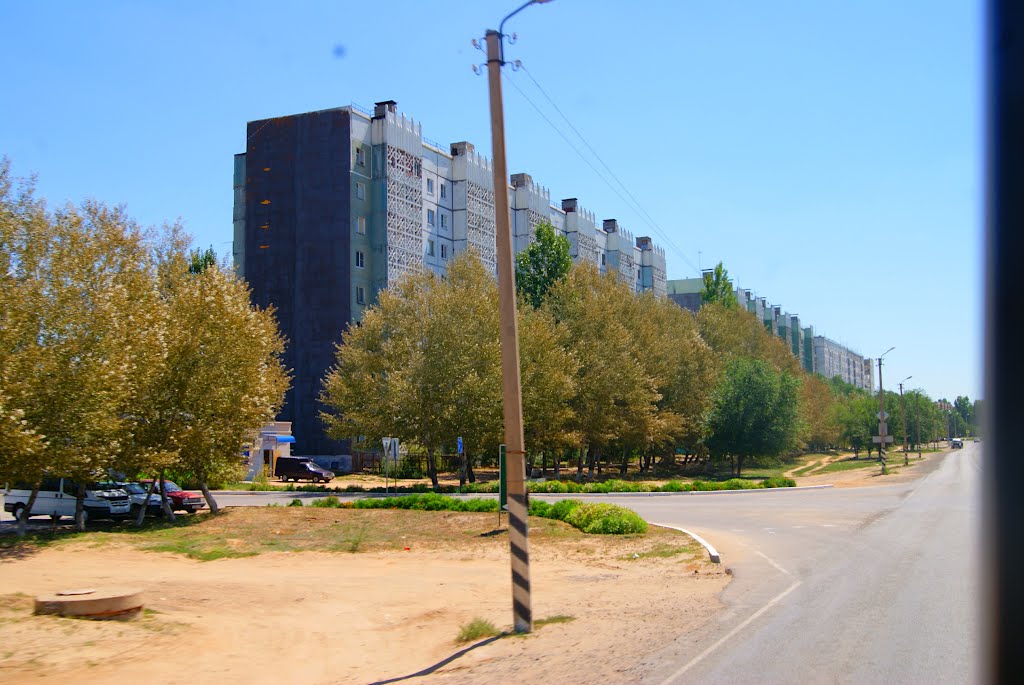 Вулицями Нариманова