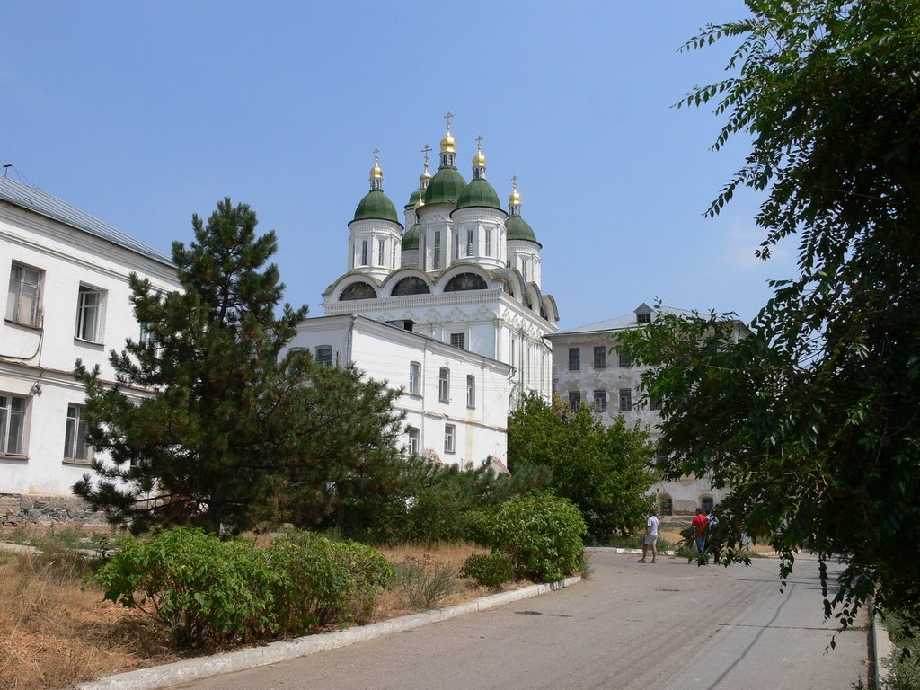 Храм