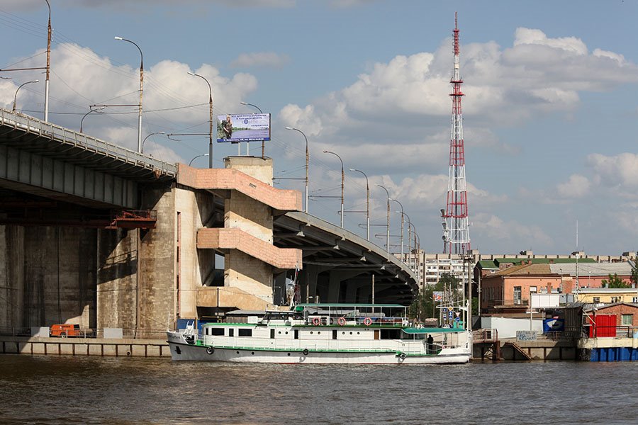 Bridge Over the Volga, Astrakhan