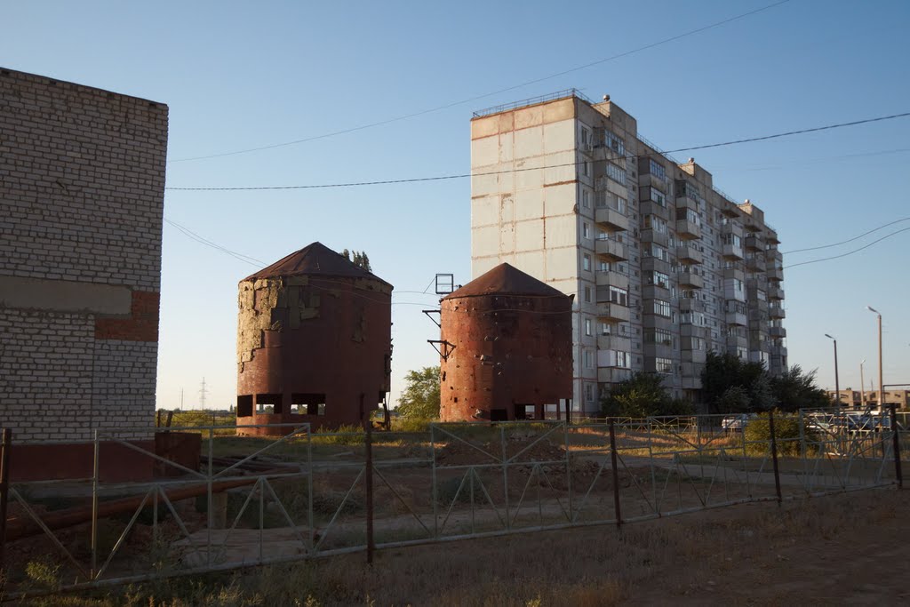 мазутные башни