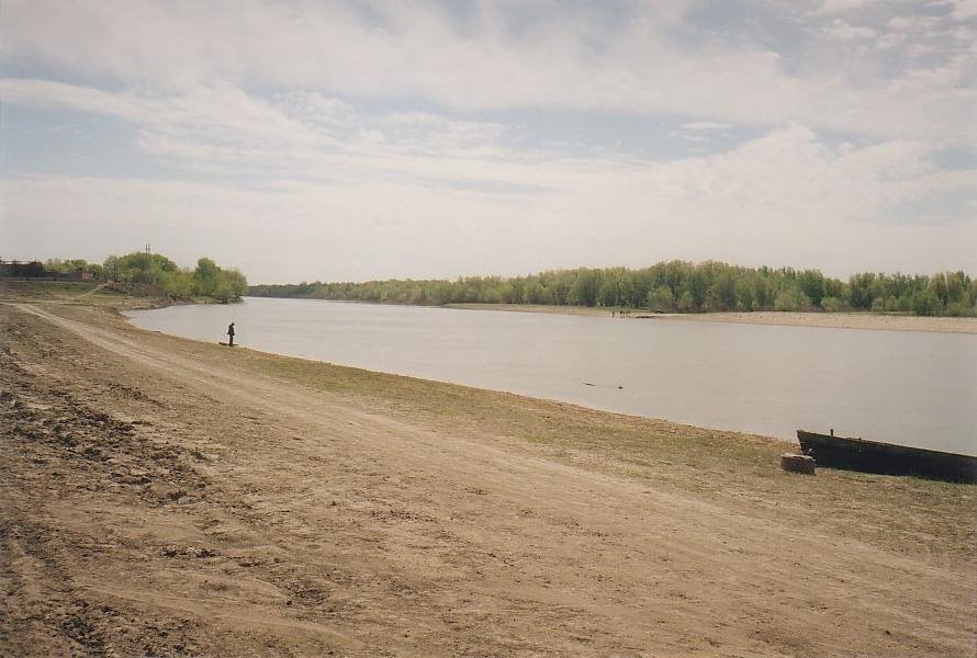 Вид на Ашулук  /  View on Ashuluk River