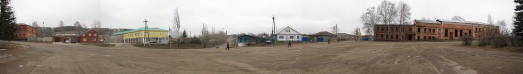 вид от входа "Парка Славы"