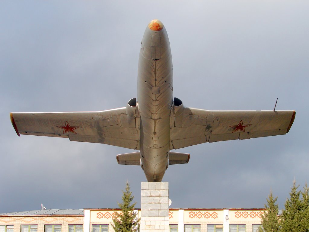 Самолет в Белорецке. 2006 г