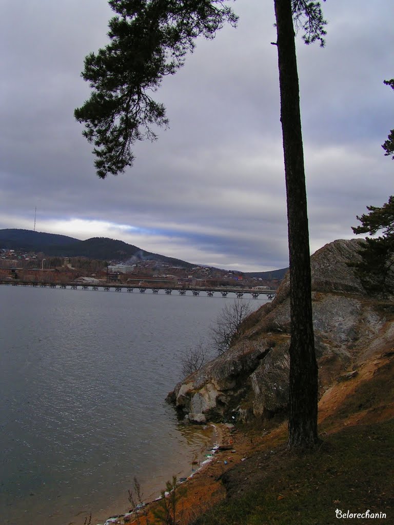 На Крутом Камне (On "Abrupt Stone")