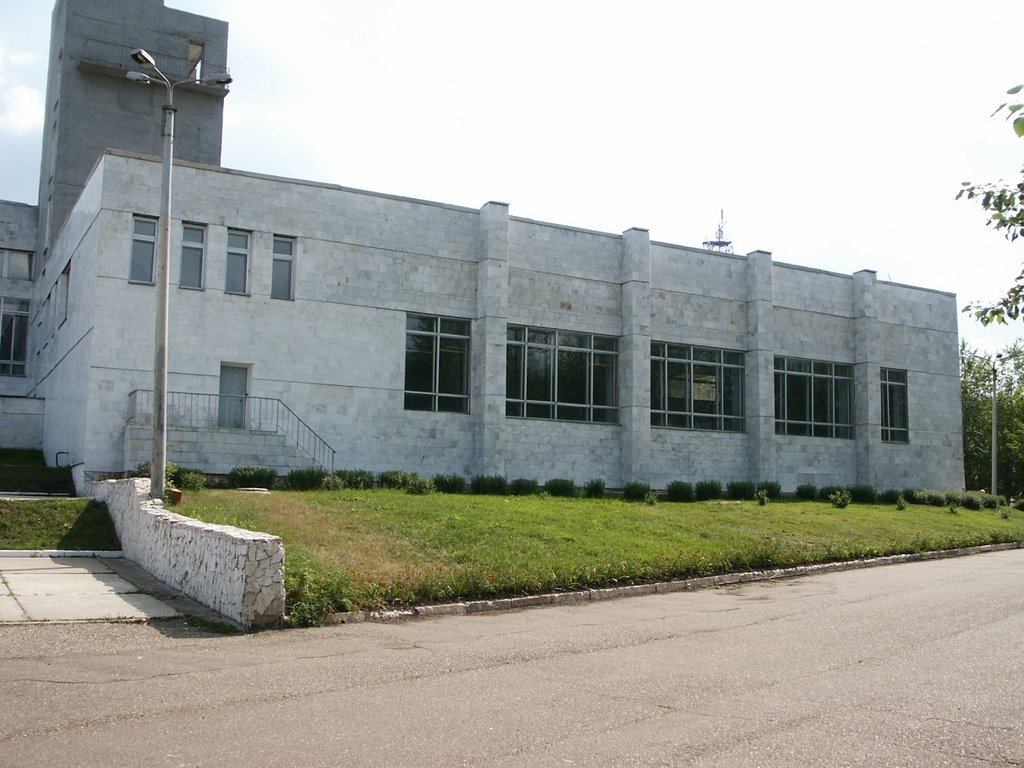 Бассейн