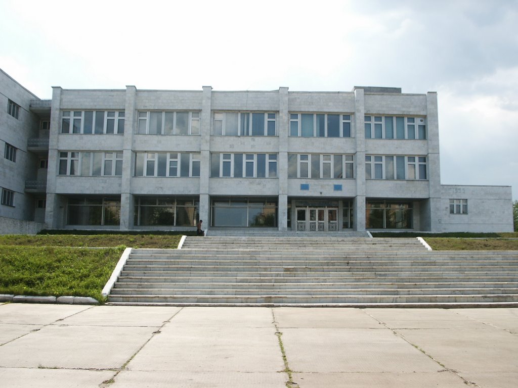 Бассейн, вход