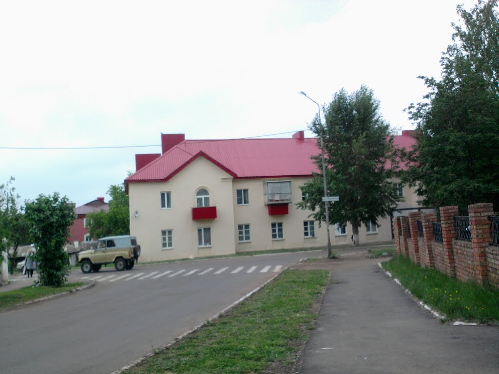 ул. Комсомольская / ул. Матросова