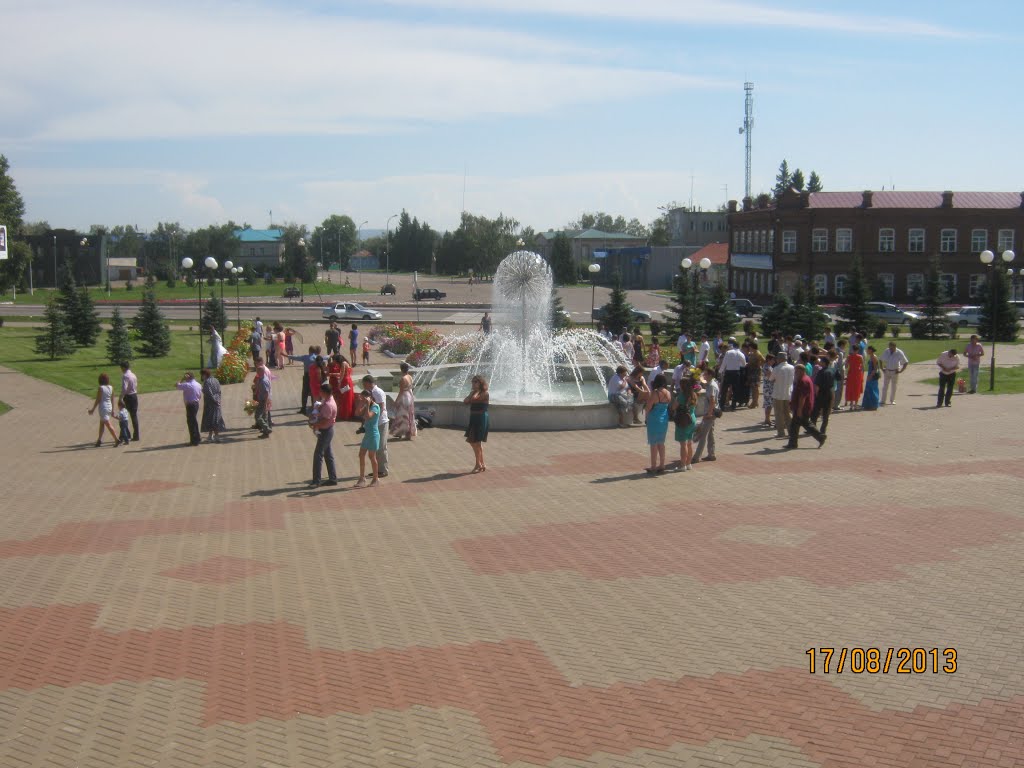 площадь перед ДК