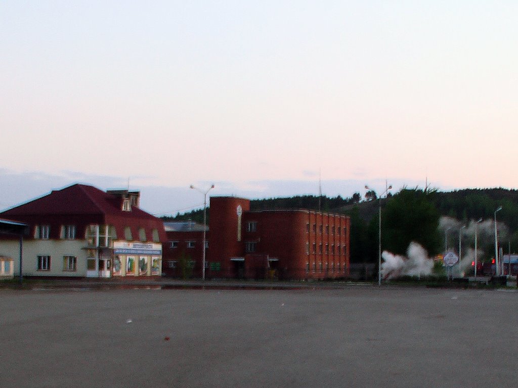 Площадь автовокзала в г.Октябрьский