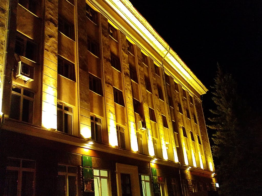 Подсветка фасада здания администрации городского округа