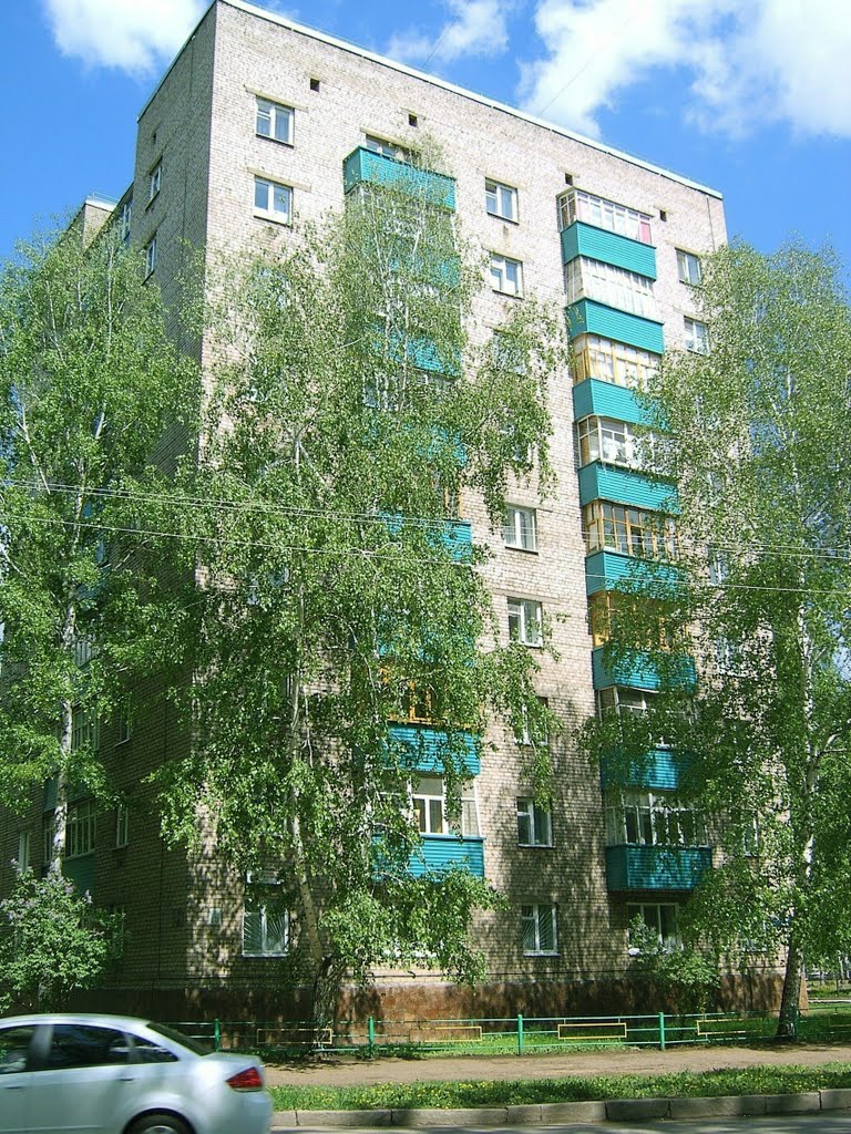 ул. Космонавтов 19