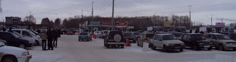 на территории авторынка Zападный