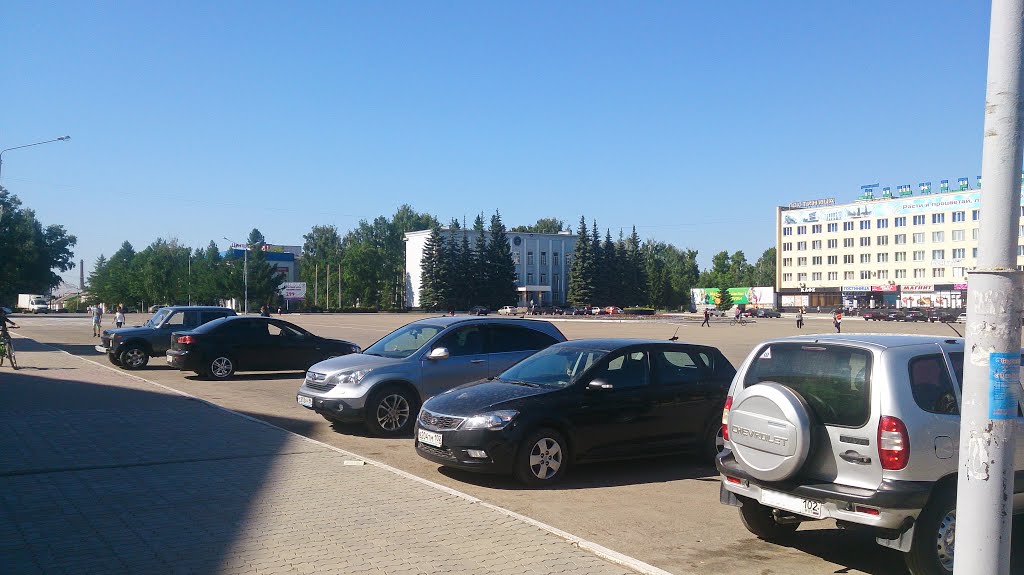 Площадь Октября