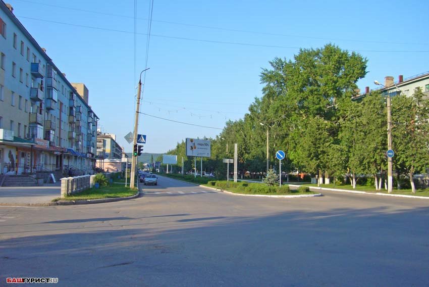 Перекресток Комарова-Проспект