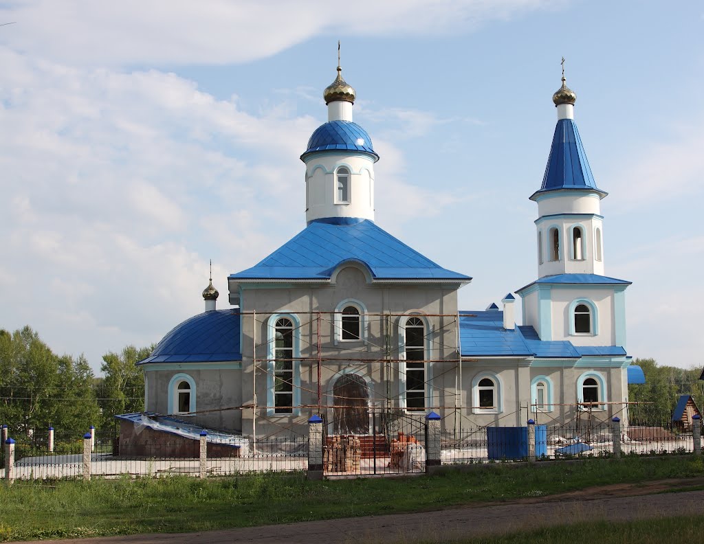 Храм