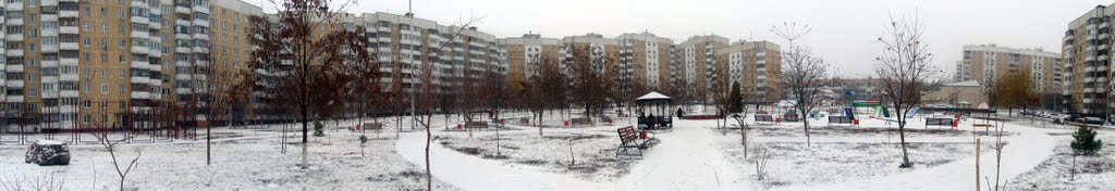 Один из самых приличных дворов Белгорода