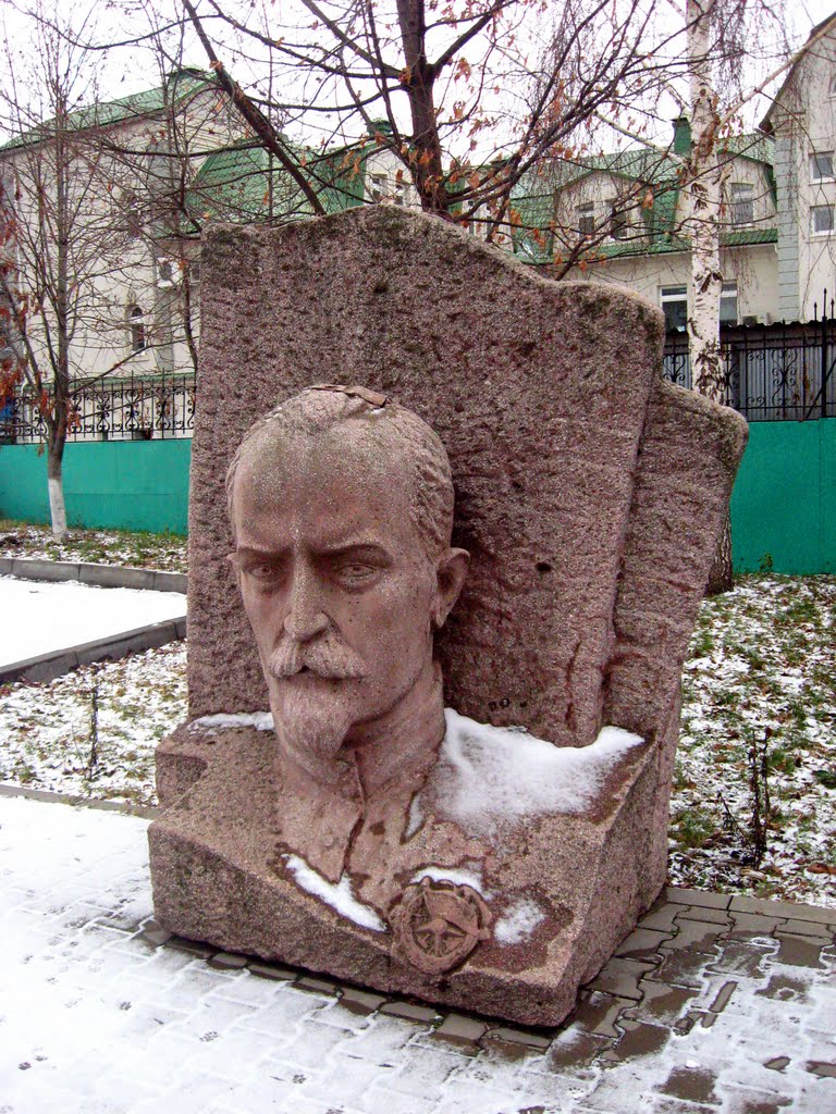 Феликс Дзержинский