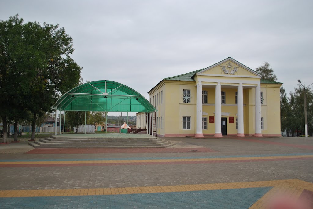 Наш  ДК