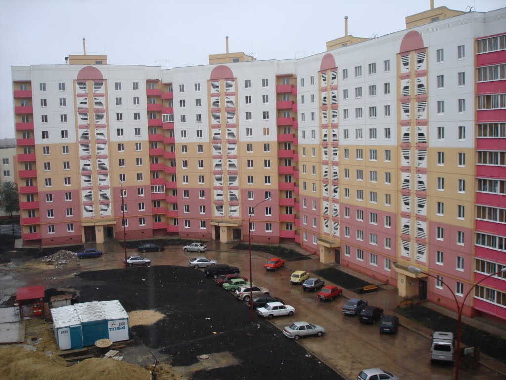 ул. Мира 26 (снимок сделан с 7 этажа ул. Мира 24)