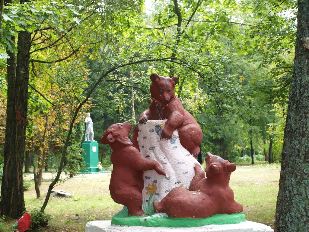 Мишки спереди / Bears front