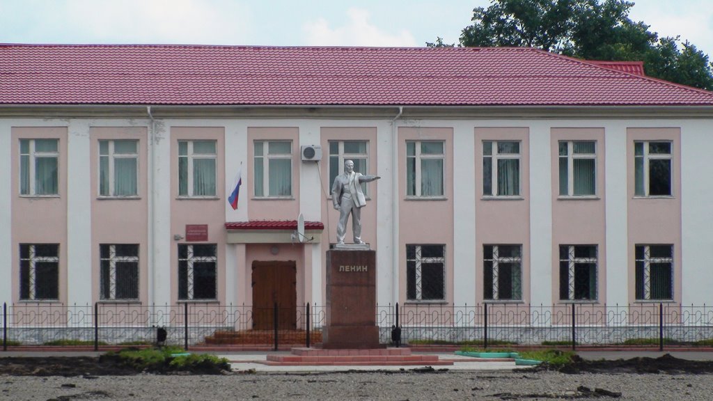 Живее всех живых