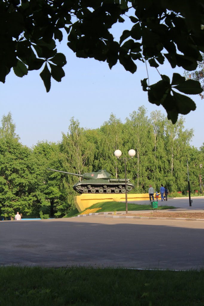 Памятник "Танк"