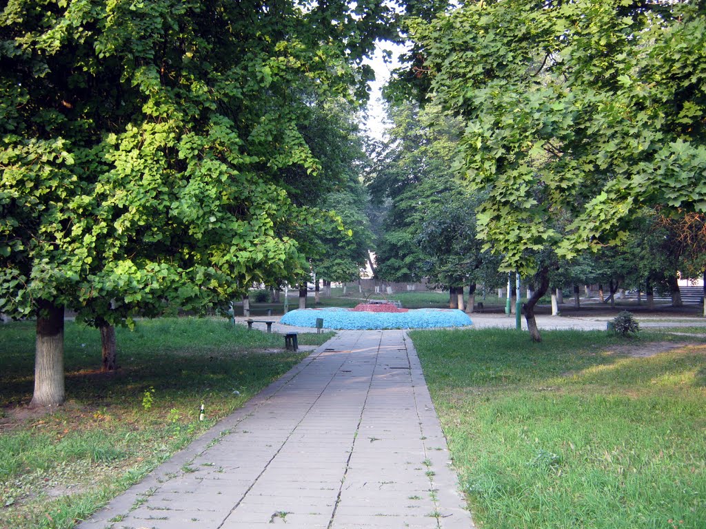 Фонтан около Лакомки