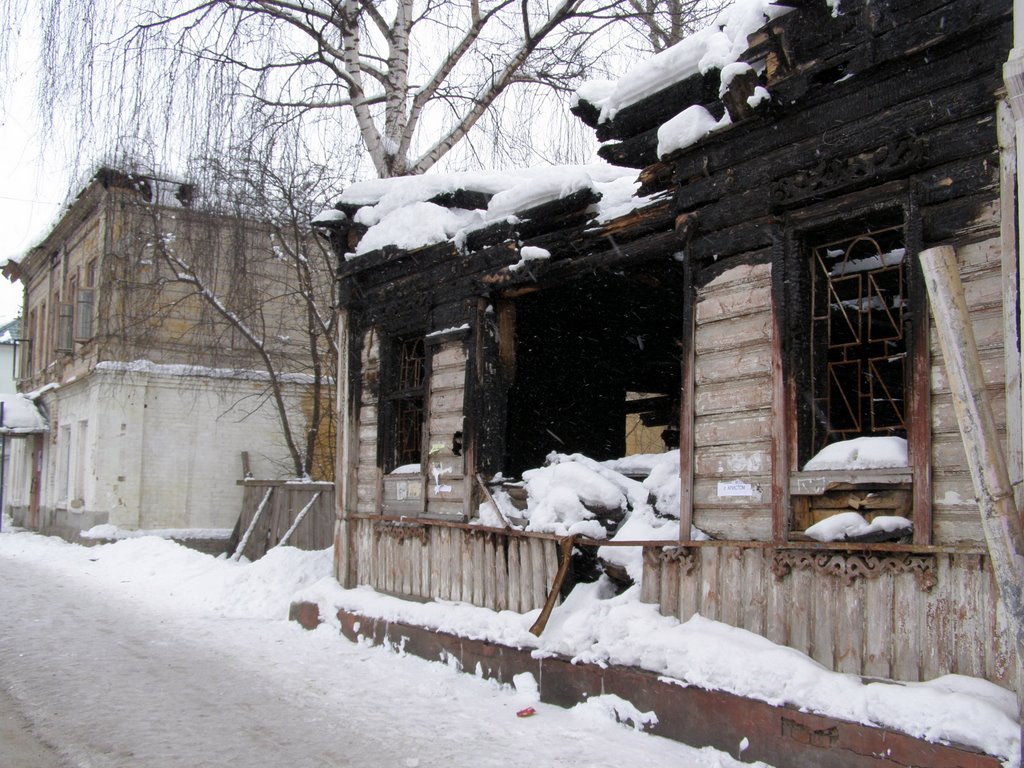 Пожарище магазина "Канцтовары"