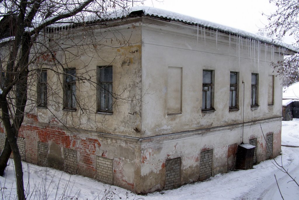 В Александрове студёный день.