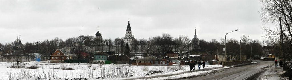 Panorama to Aleksandrovskaia sloboda (Sviato-Uspenskyi monastery)
