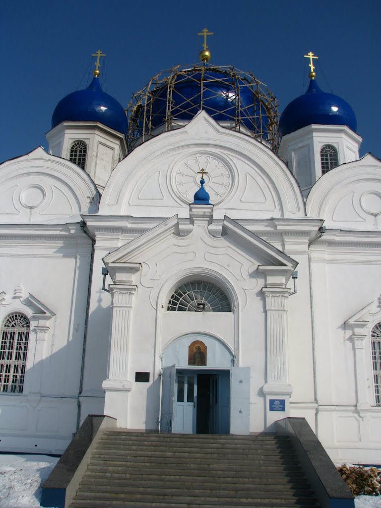 Лестница в храм