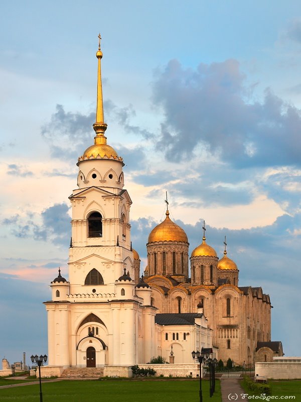 Успенский собор с колокольней
