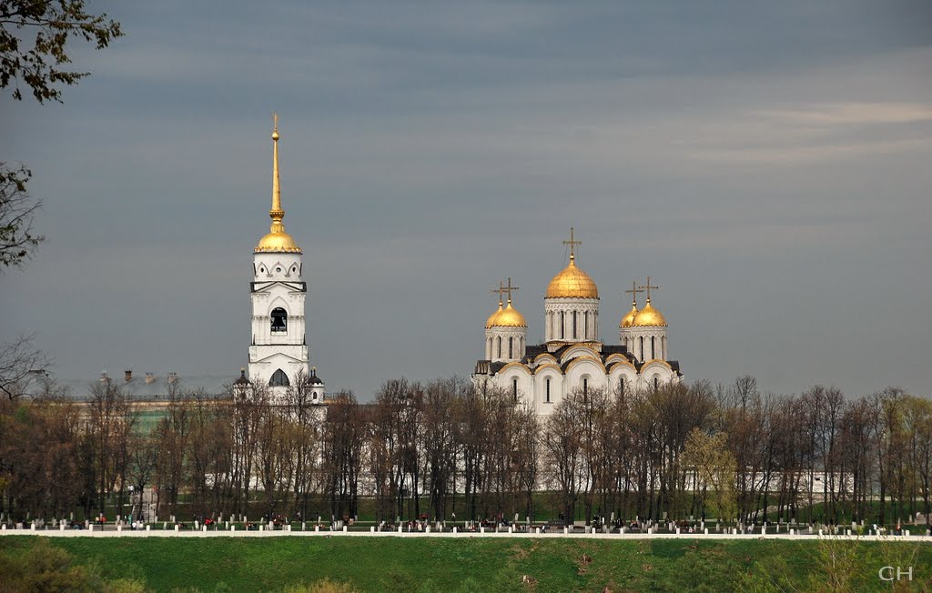 Владимир. Вид на Успенский собор