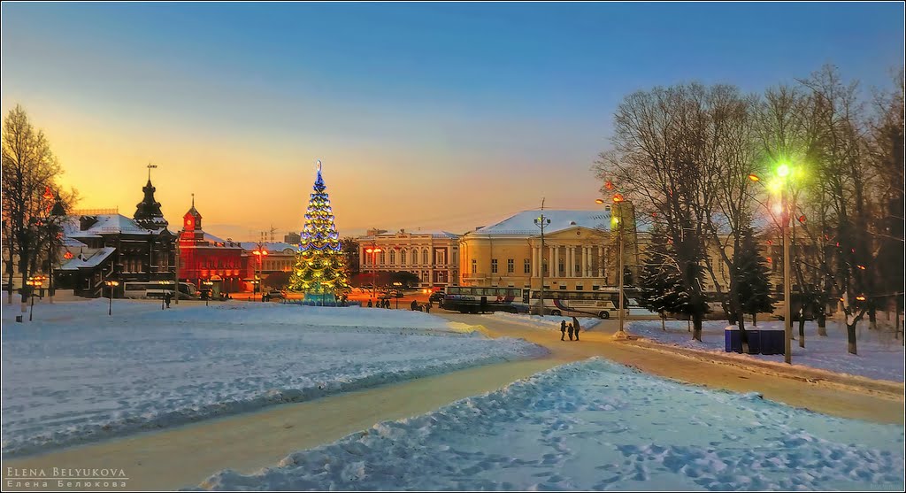 Владимир, Соборная площадь. Russia, Vladimir, the Cathedral square.