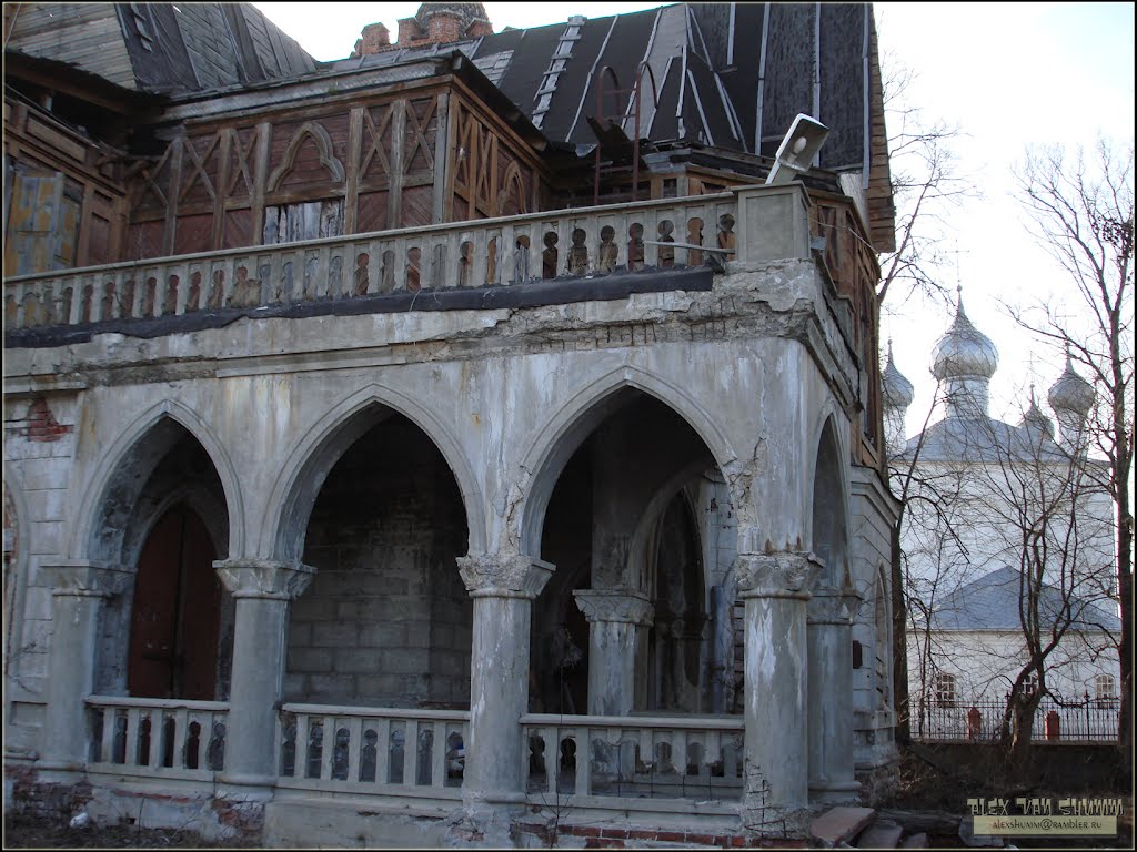 Усадьба фабриканта Сенькова С. И. (XIX в.). г. Вязники. Владимирская обл. Россия. Апрель 2010 г.