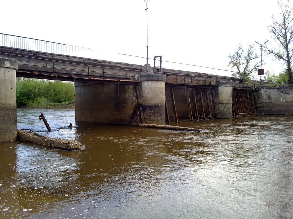 Городищи. Плотина на реке Киржач