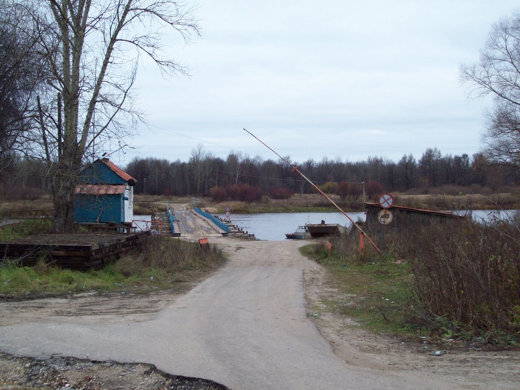 Понтонный мост через реку Клязьму/Pontoon bridge across the river Klyazma