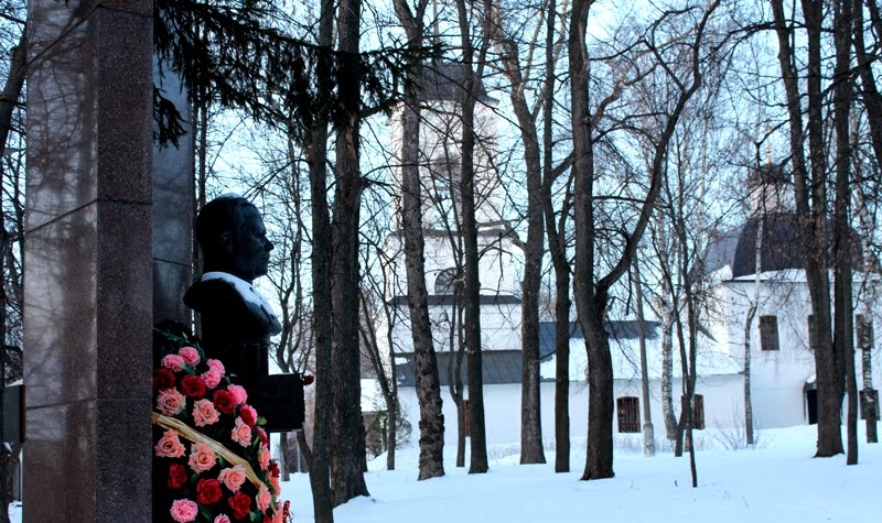Могила В.А.Дегтярёва