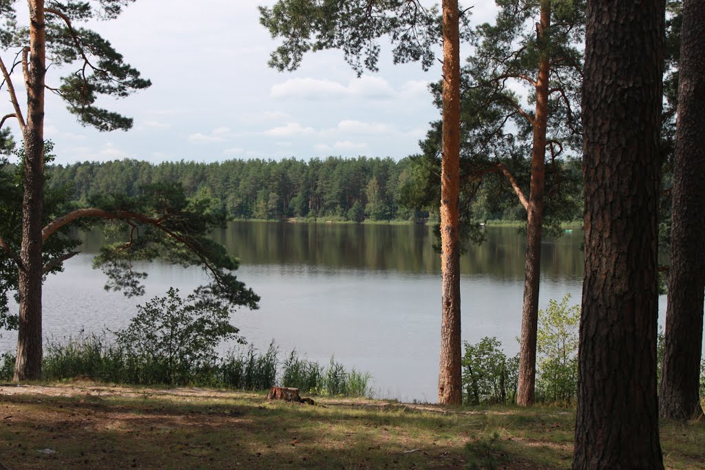 Черное озеро