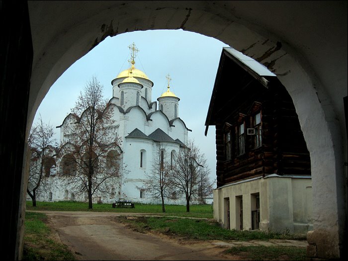 Pokrovsky a female monastery. Pokrovsky cathedral