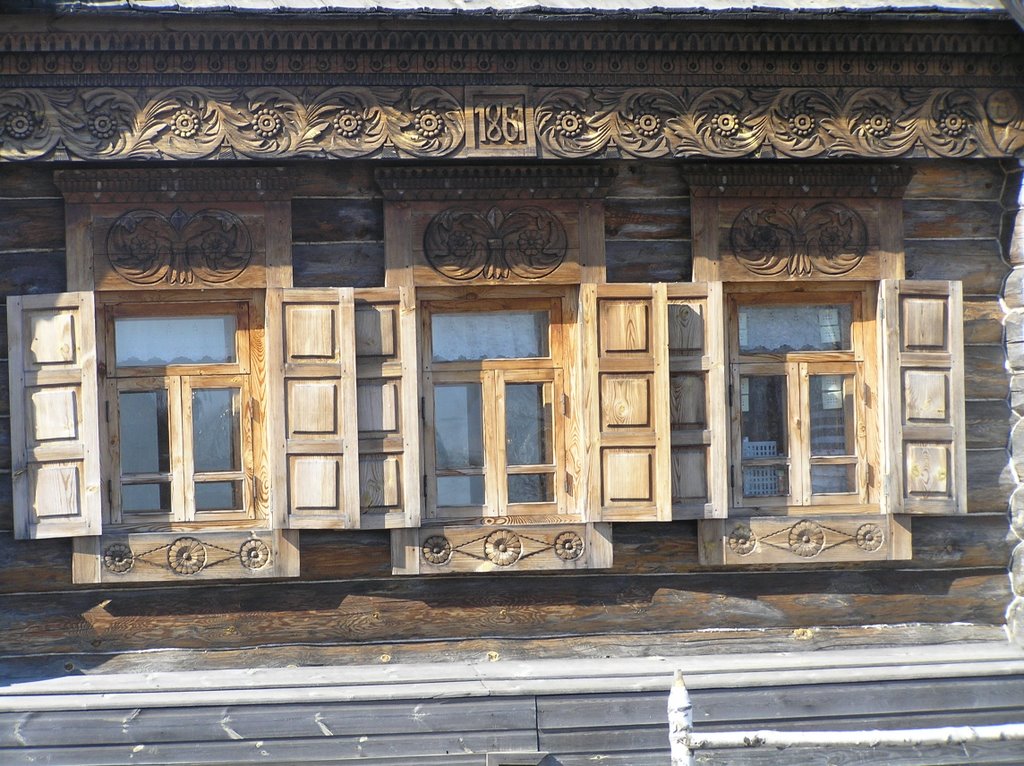 А вот и наличники...