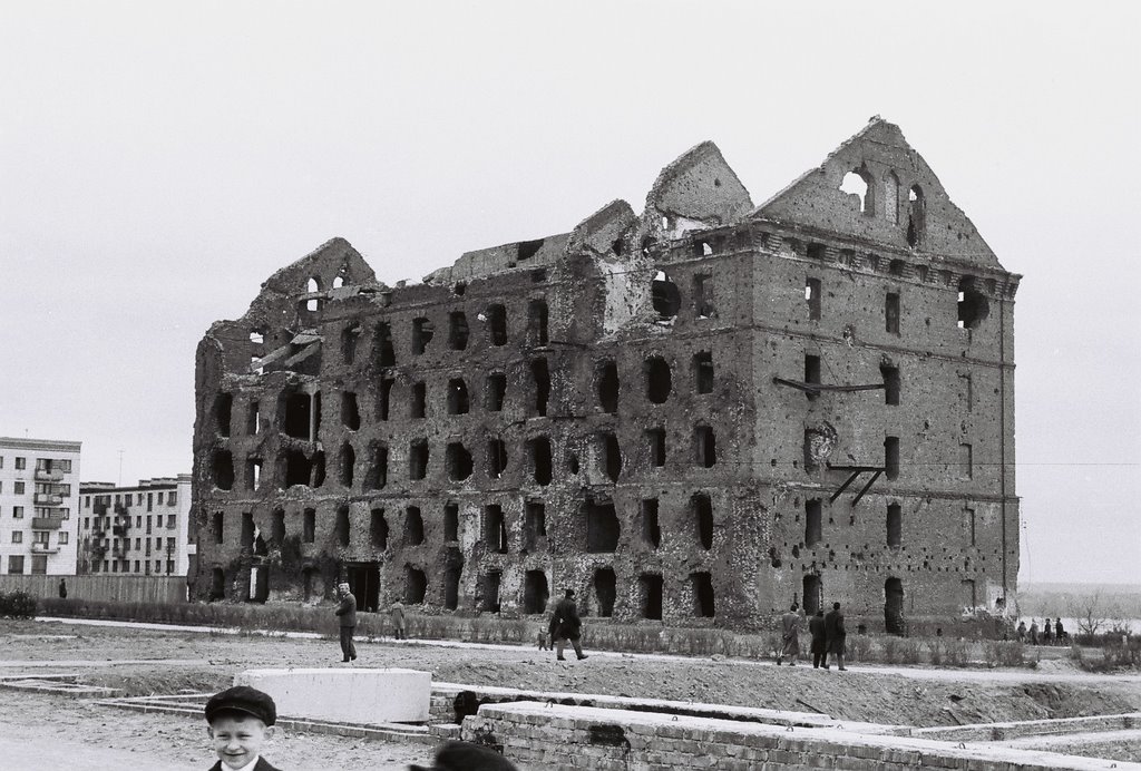 Volgagrad - memory of the 2nd World war-(Old Stalingrad Mill) Photo 1969
