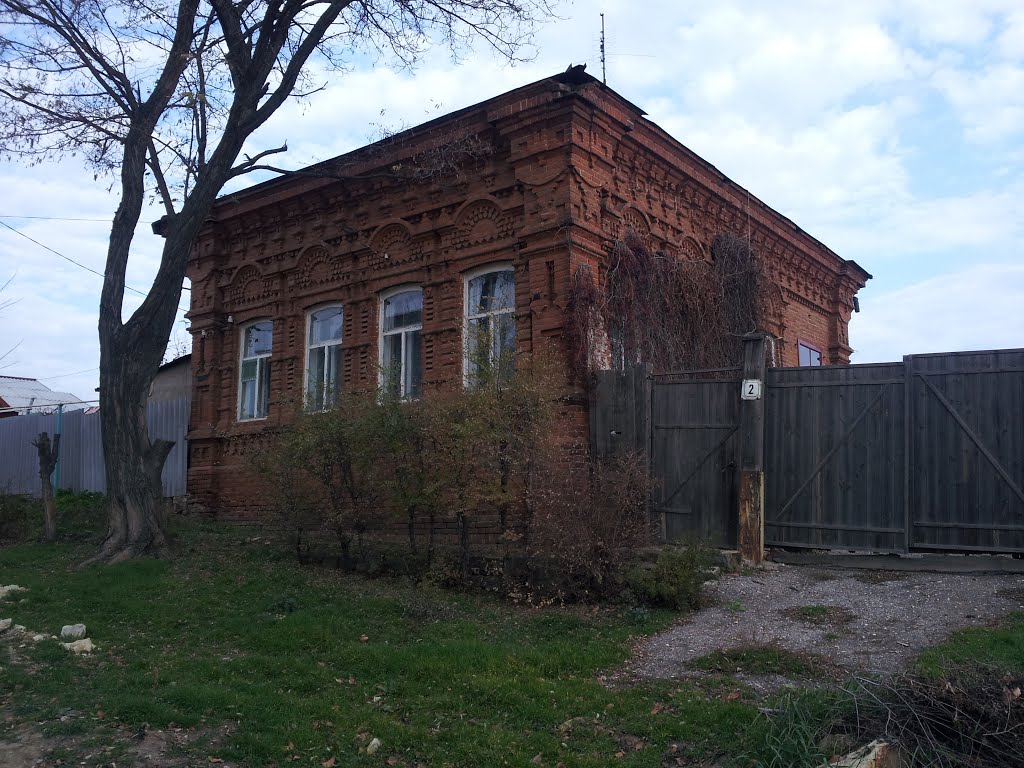 Здание на ул. Советская в Дубовке
