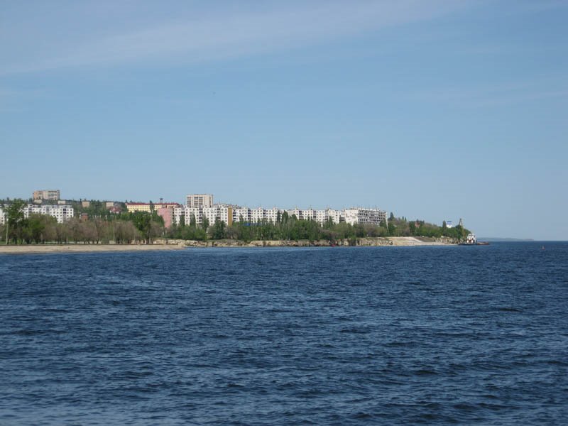 Вид с набережной на 6 мкр. (05.2007)
