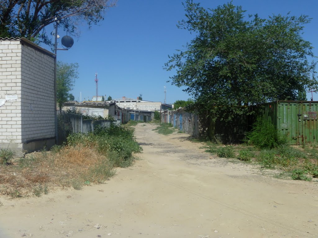 Гаражи