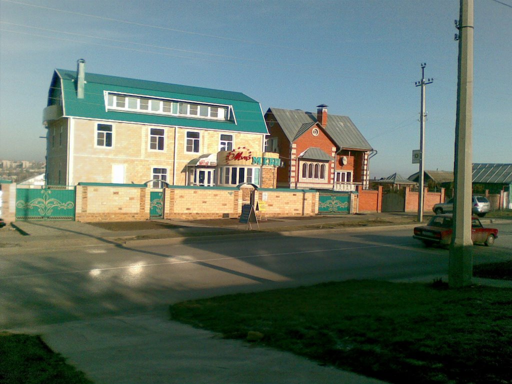м."Мир Мебели" на Базарова